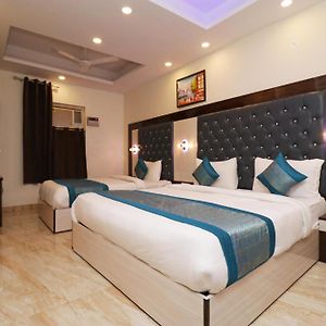 Hotel Shivaka Inn - Delhi Airport